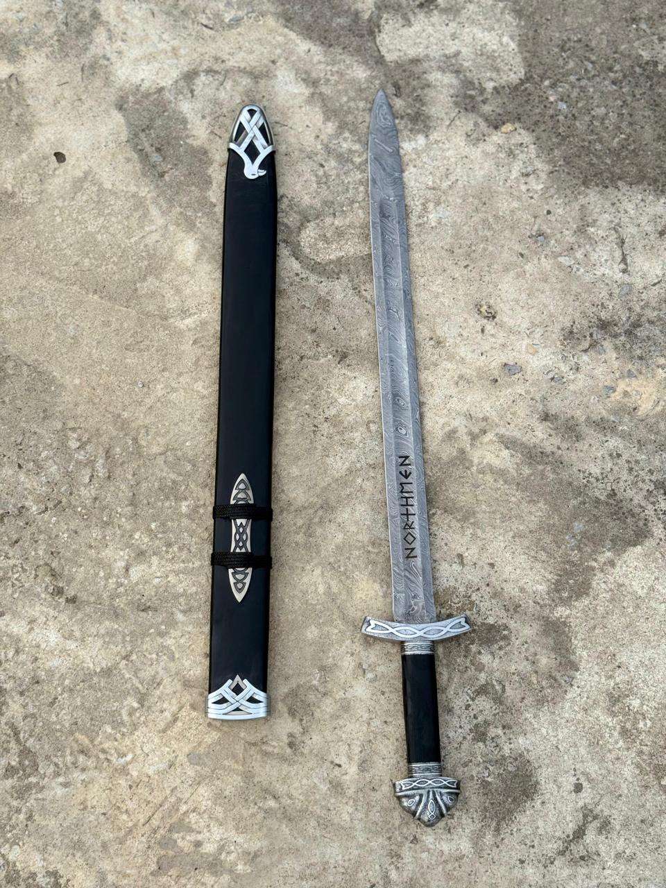 Hand-Forged Damascus Steel Viking Sword "Northmen"