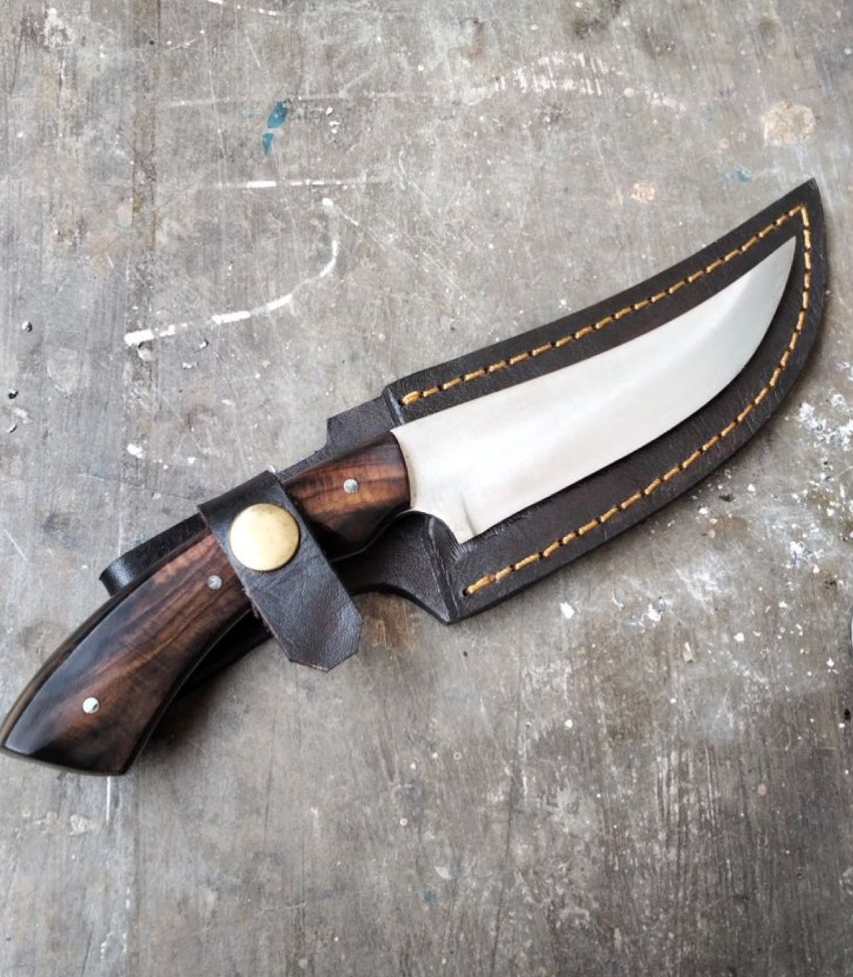 Handmade Bowie Style Hunting Knife – Wooden Handle with Leather Sheath