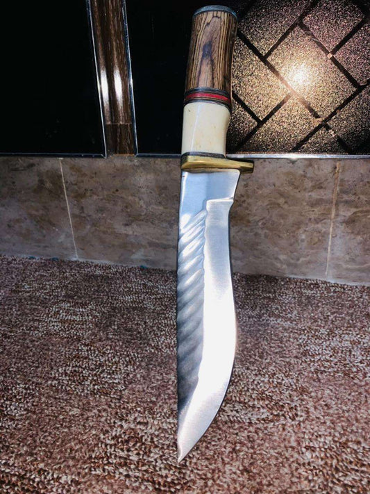 Handcrafted Utility Knife with Sculpted G10 Handle