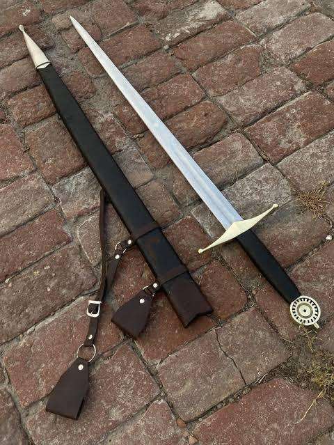 Medieval Longsword with Leather Scabbard & Belt Harness – High Carbon Steel Blade